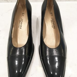 Vintage St. John Pump